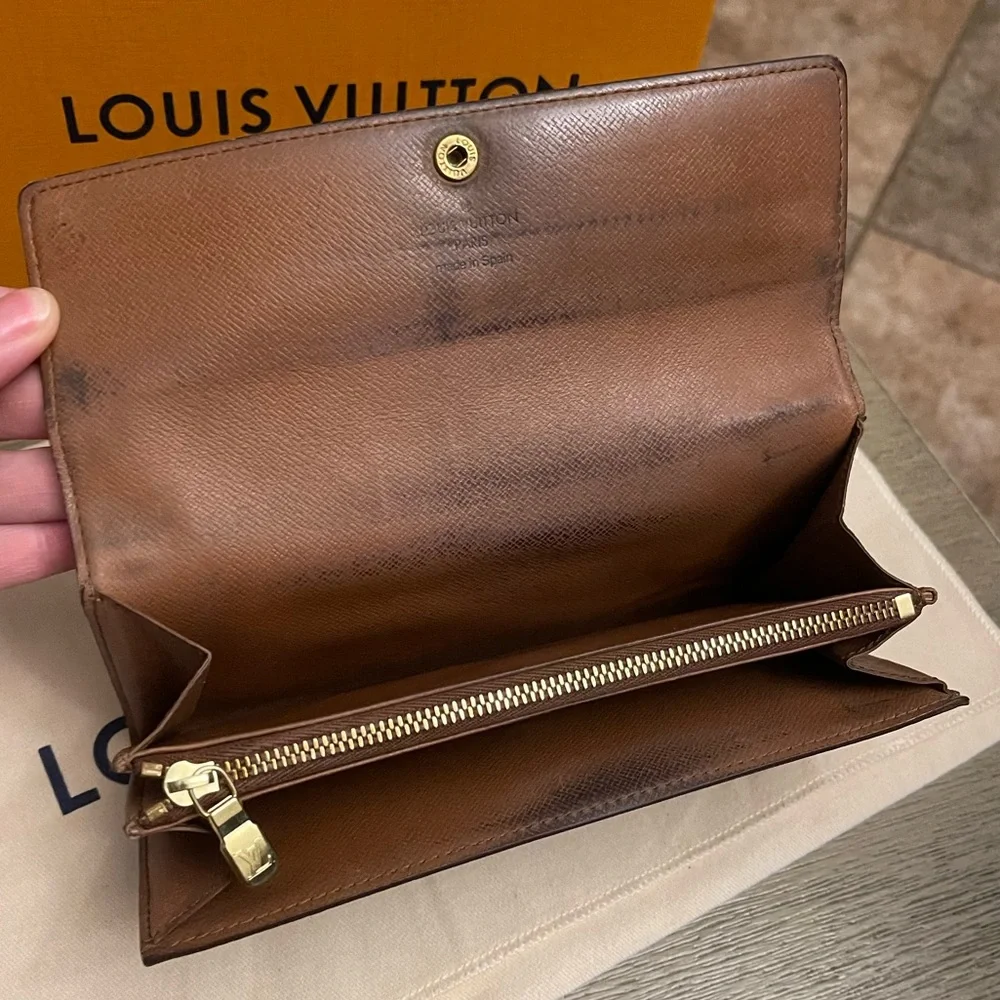 Louis Vuitton Vintage Sarah Wallet